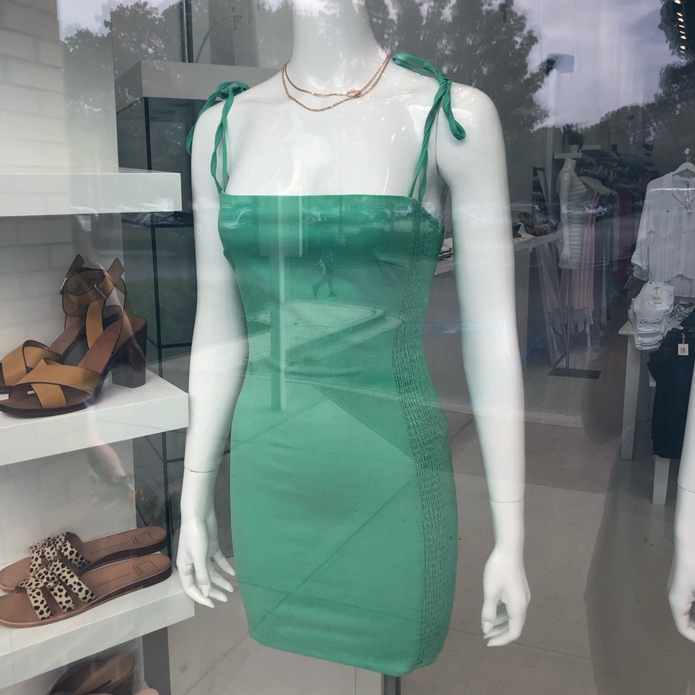 ASTR THE LABEL Lena Bodycon Dress in Lime Green